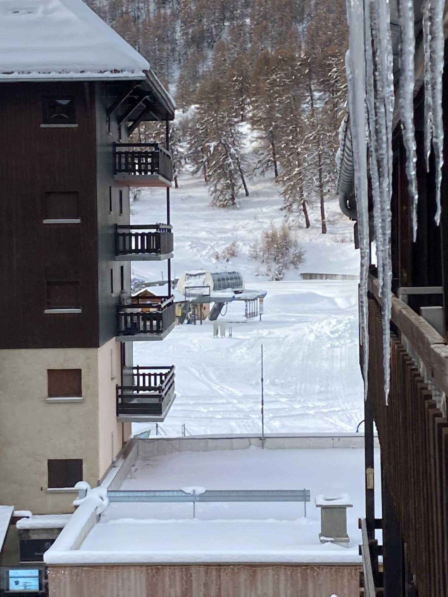 Ferienwohnung Risoul 1850 Beau Duplex Pour 6 Pers En Plein Centre De La Station Exterior foto